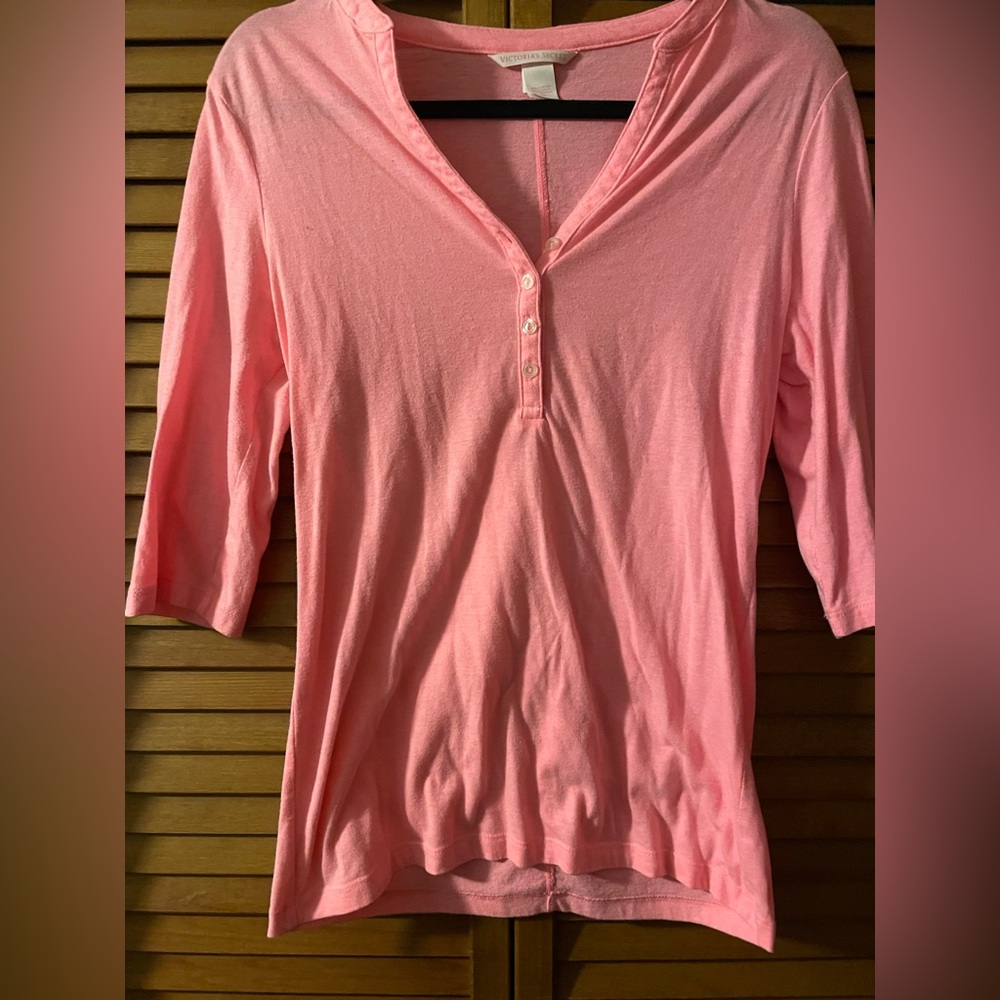 VS 3/4 Pink Top